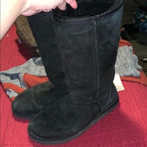 Black Uggs